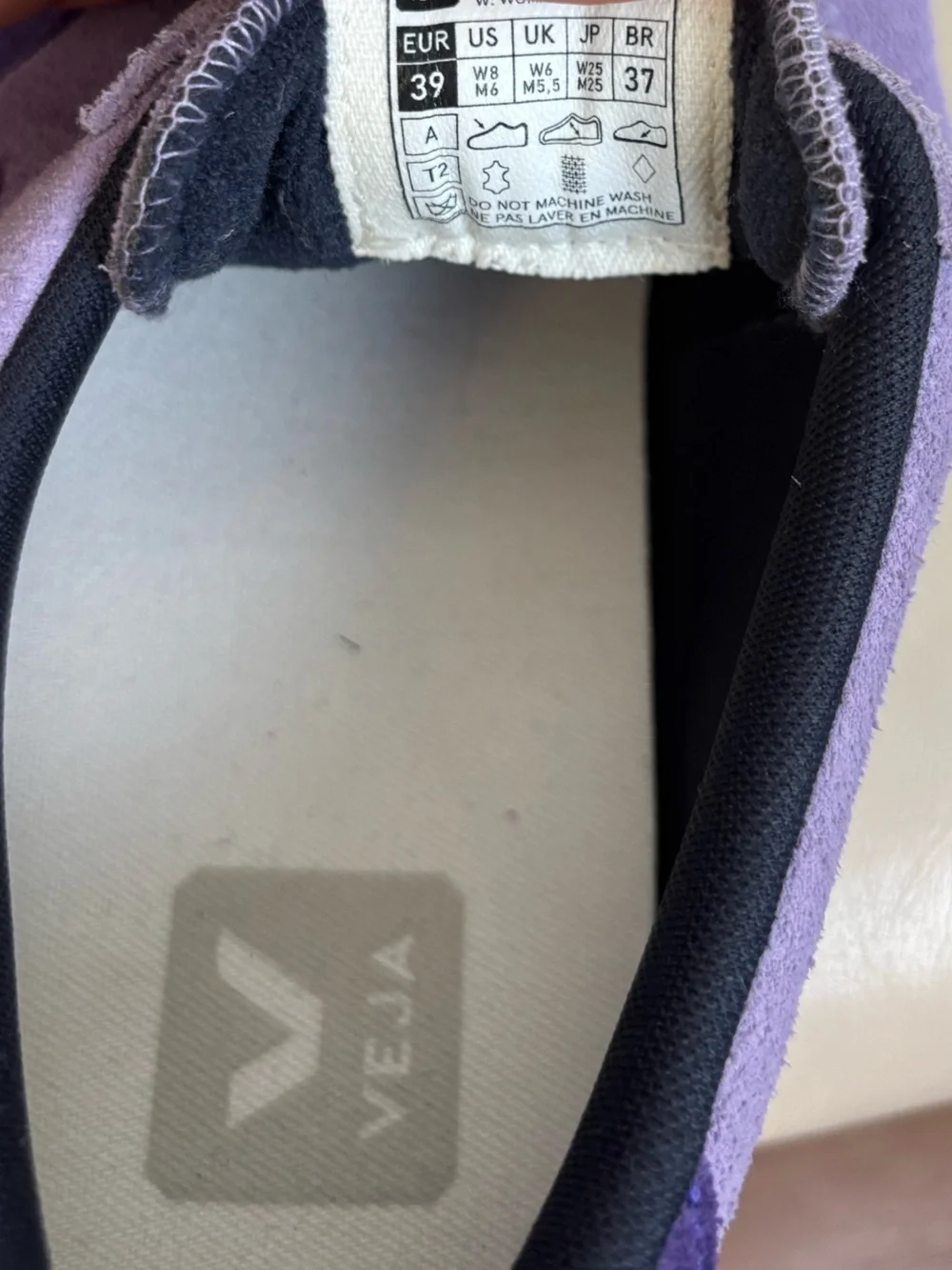 Veja Volley Suede Sneakers in the Lavande Purple Size 8